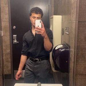 Meet your Posher, Malik